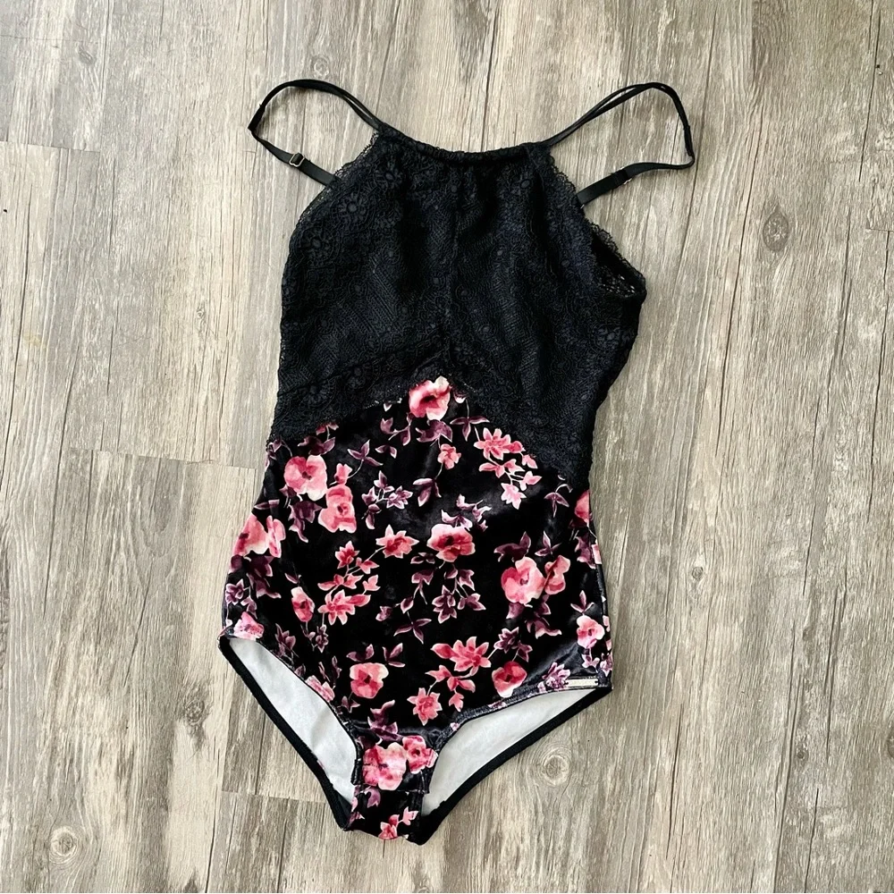 Black Lace & Floral Crushed Velvet Leotard/Bodysuit - Picture 1 of 11